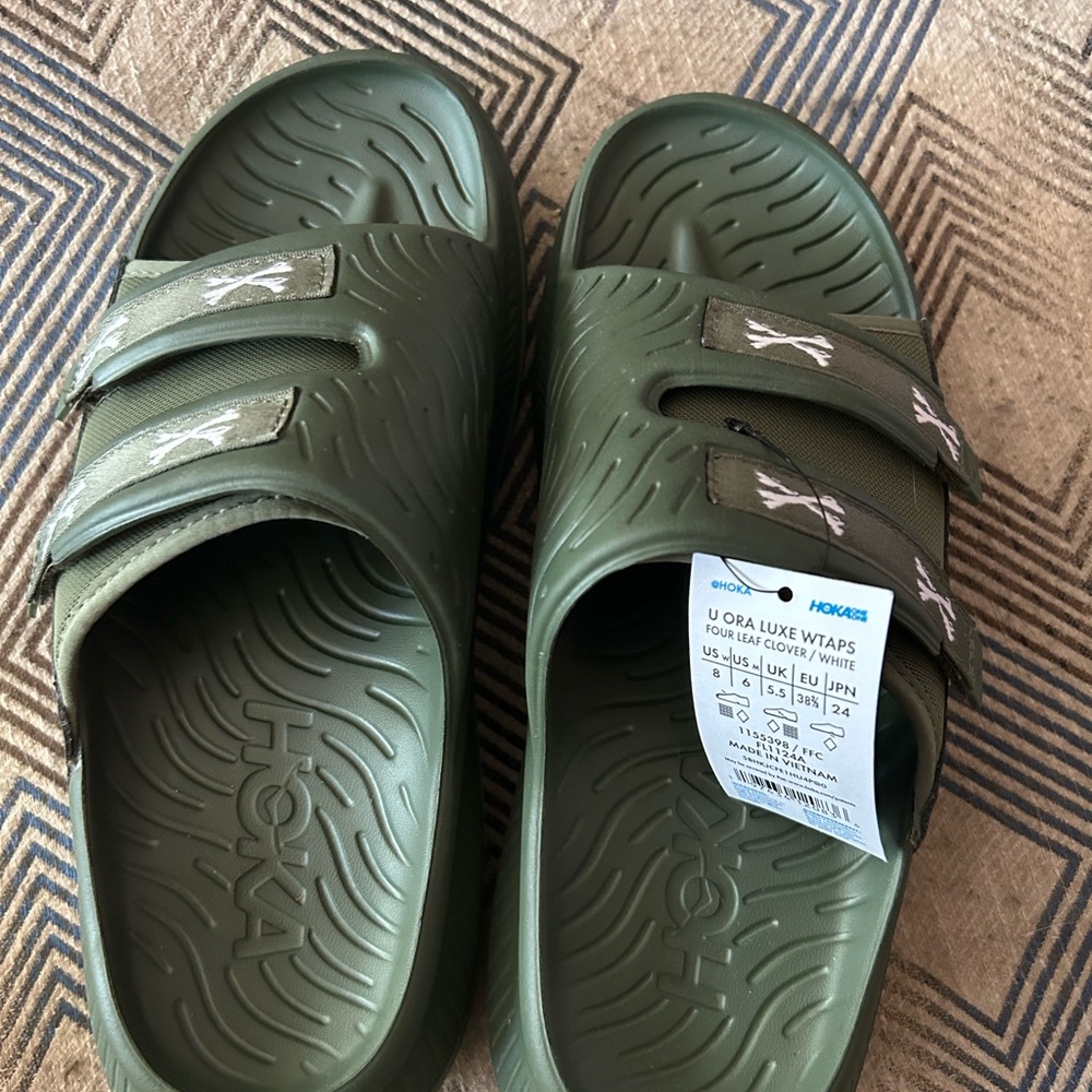 HOKA ONE x WTAPS Ora Luxe Olive Green Four Leaf Clover Unisex Sandal Womens 8